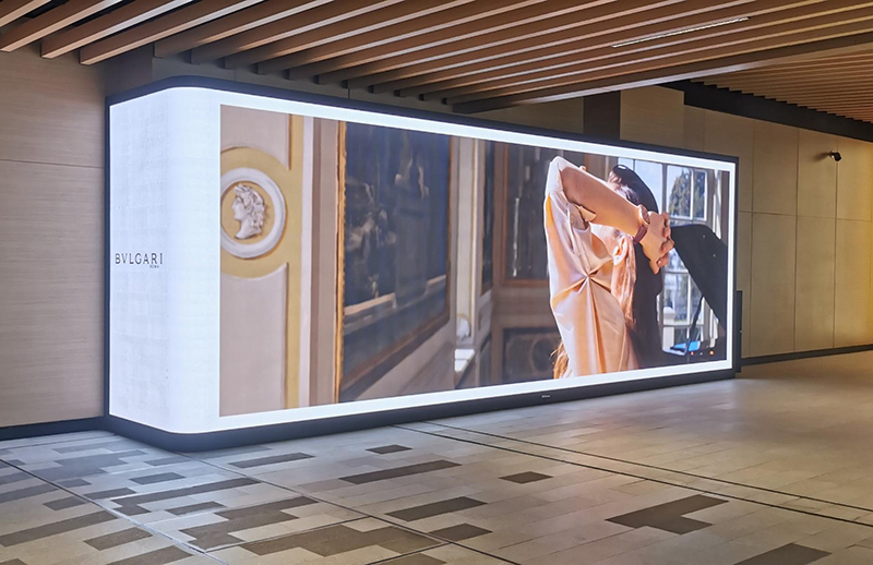 東方體育中心地鐵站室內(nèi)LED小間距屏項(xiàng)目